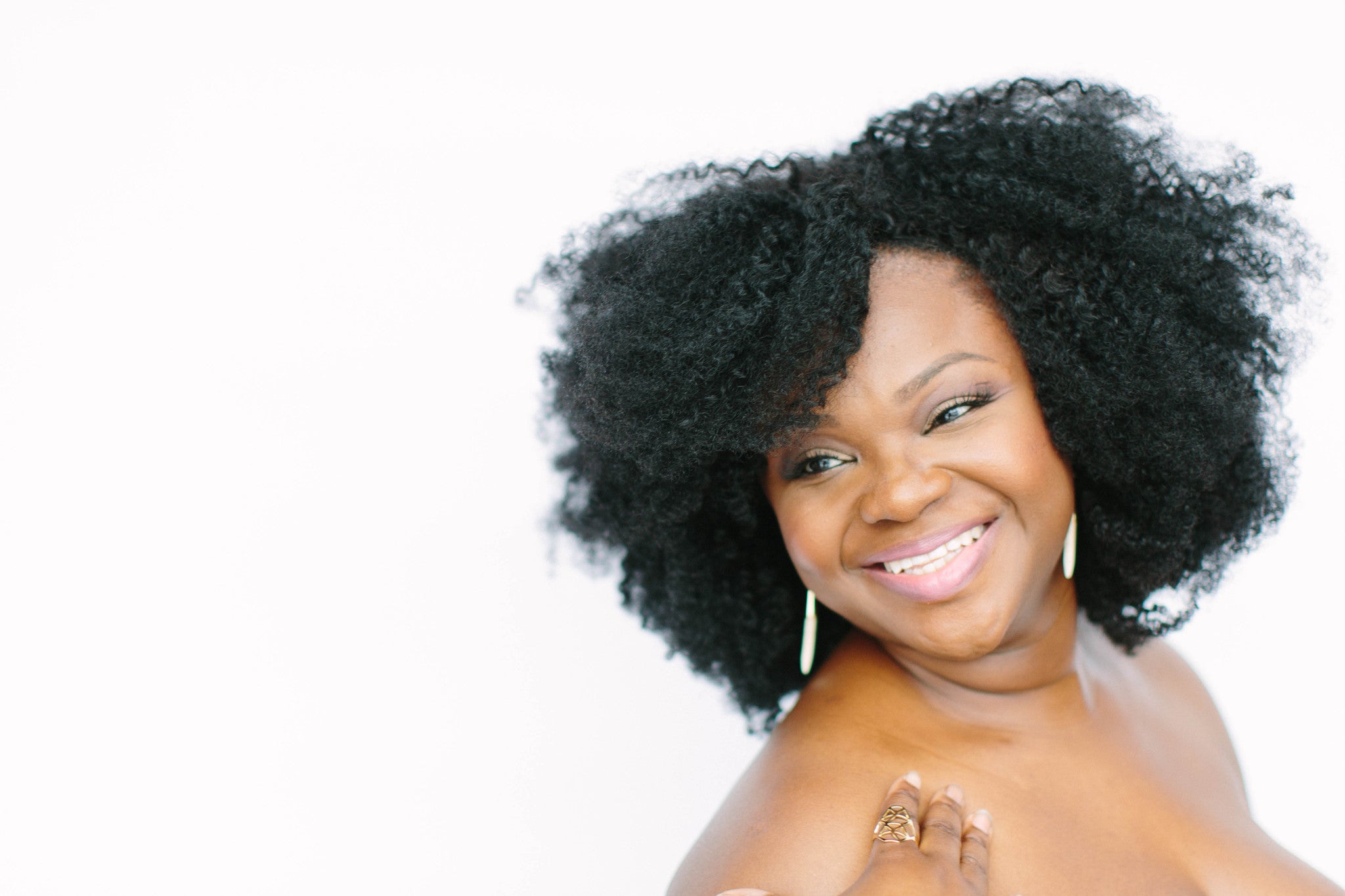 What Is A Frontal Hair Piece And How Do You Wear One what-is-a-frontal-hair-piece-and-how-do-you-wear-one